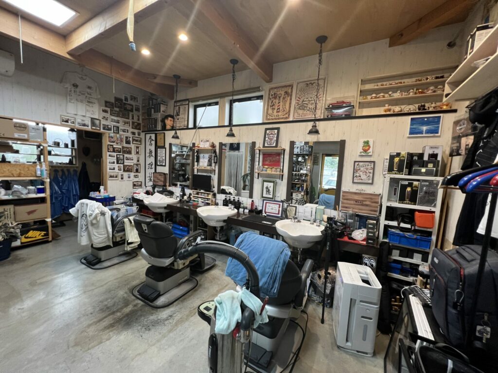 BARBERSHOP N'S HAIR セット面 写真
