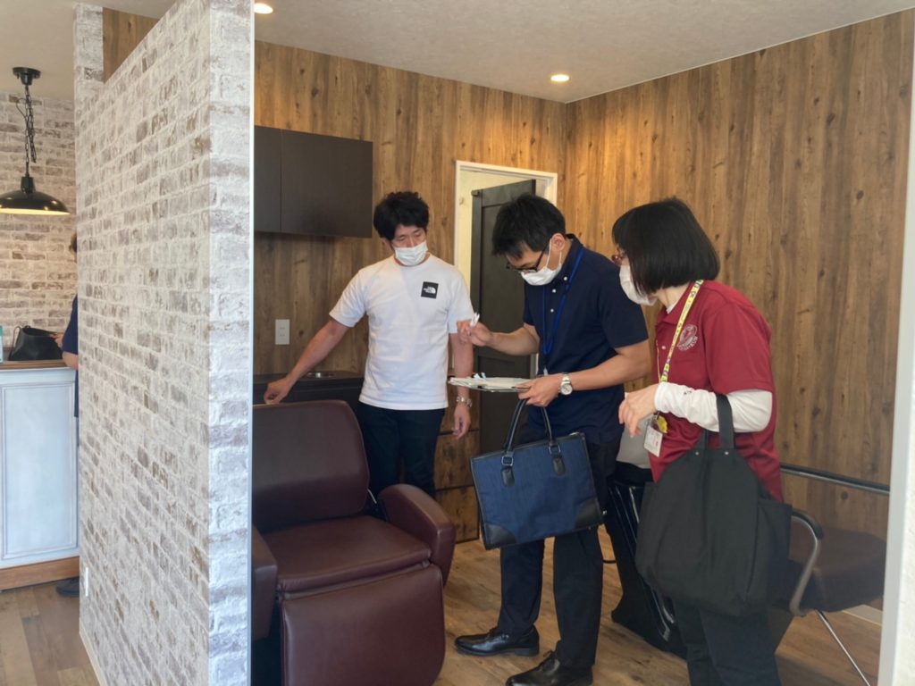店舗設計　店舗工事　保険所検査立ち合いの画像
