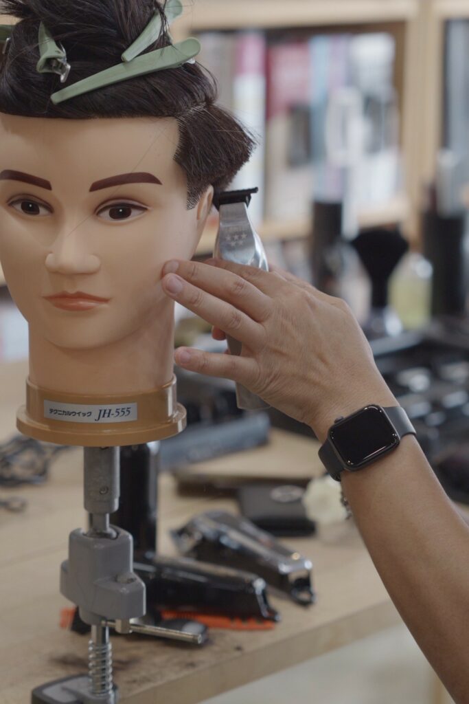 WAHL フェードカットセミナー 実践様子の写真