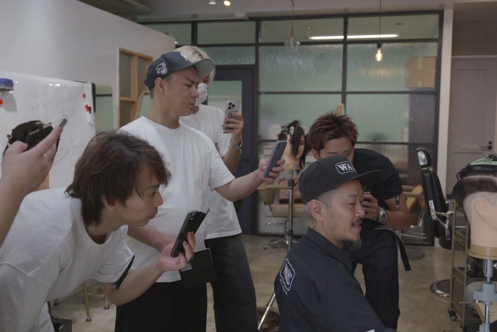 WAHL フェードカットセミナー 実践様子の写真