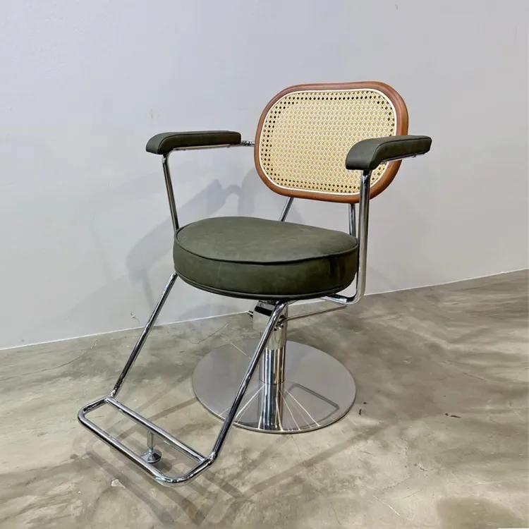 Framu design　フラムデザイン　スタイリングチェア　セット椅子　アムア　グリーン　の画像